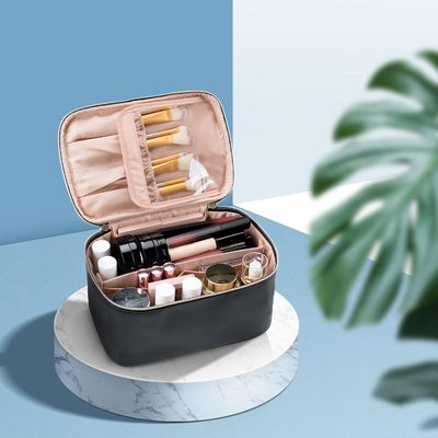 حقيبة مكياج ، حقيبة مستحضرات تجميل محمولة ، منظم حقيبة مكياج كبير السعة للسفر ، حقائب مكياج سوداء لحقيبة أدوات الزينة النسائية