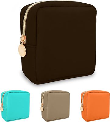 حقيبة مكياج صغيرة من النايلون للمحفظة ، حقيبة مكياج صغيرة لطيفة Preppy ، حقيبة مستحضرات تجميل بسحاب ، حقيبة عملات معدنية للسفر مقاومة للماء