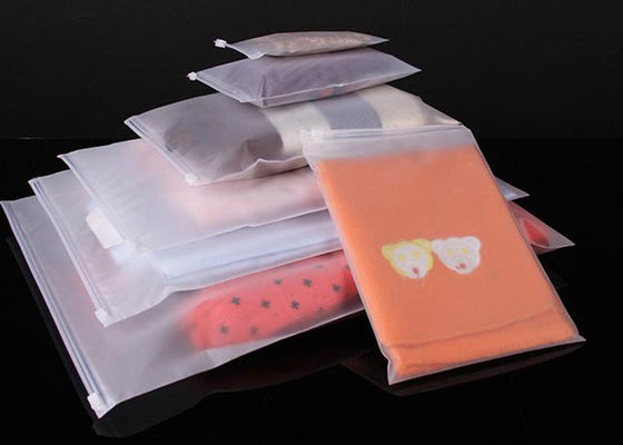 BPA Free Garment Clear Plastic PE Mail Packaging Bags للملابس